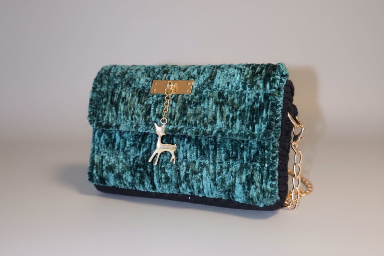 Leila band handmade crochet bag 💼 , chenille yarn
