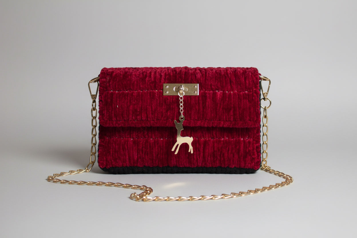 Leila band handmade crochet bag 💼 , chenille yarn